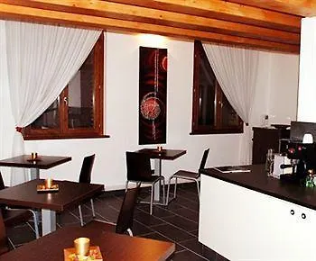 Oda ve Kahvaltı Zen Ferrara